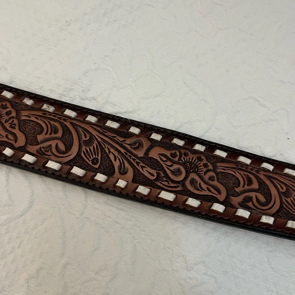 Nocona tooled brown leather belt contrast seam EUC - Picture 5 of 11